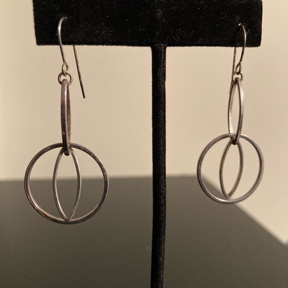 Jewelry - Silver tone earrings. Dangly circles